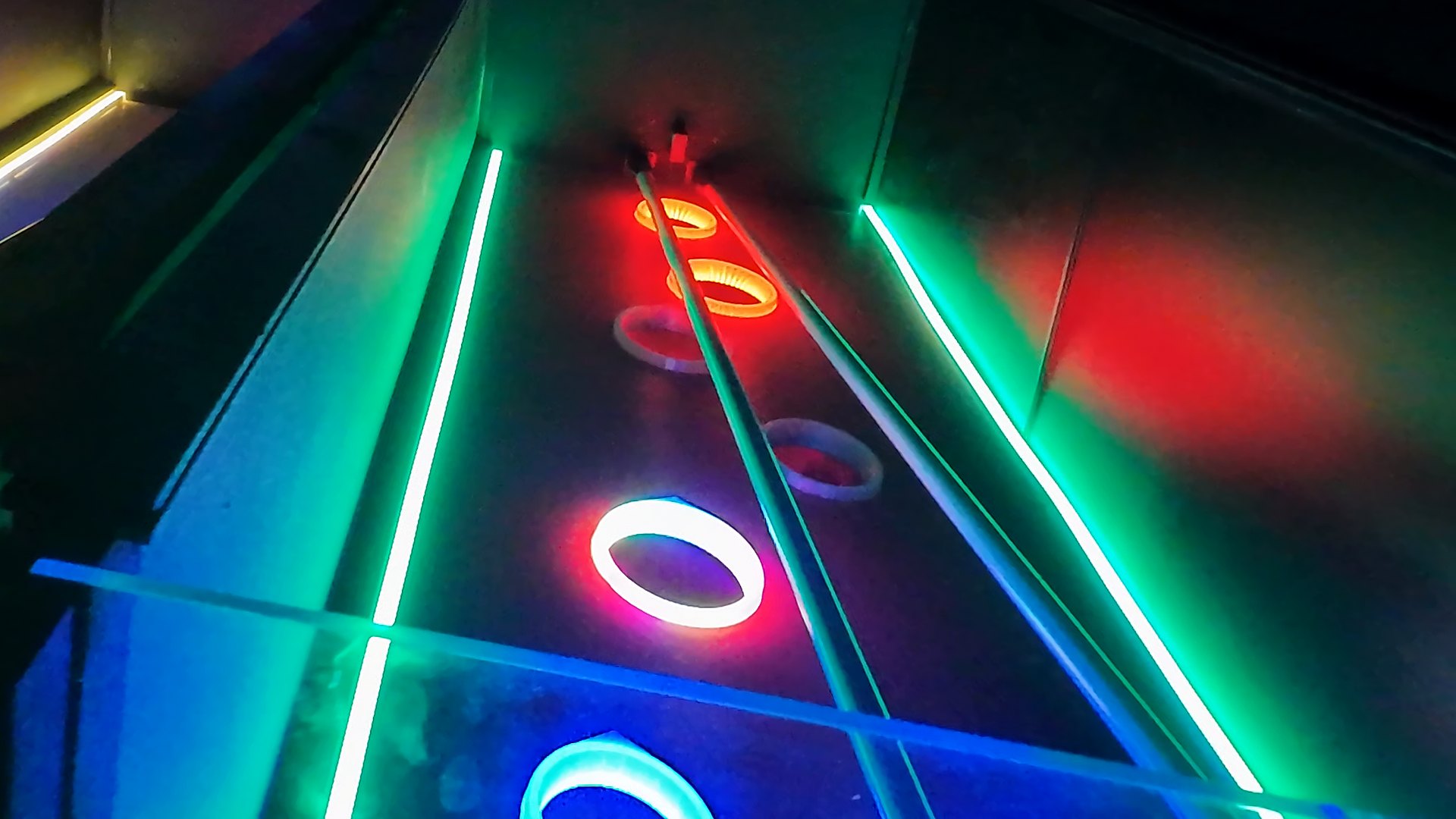 Circus gameplay.